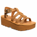 BEARPAW DELILAH SANDAL IN TAN RAFFIA